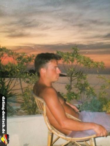 arthur1970 - date a German, 100% free arthur1970