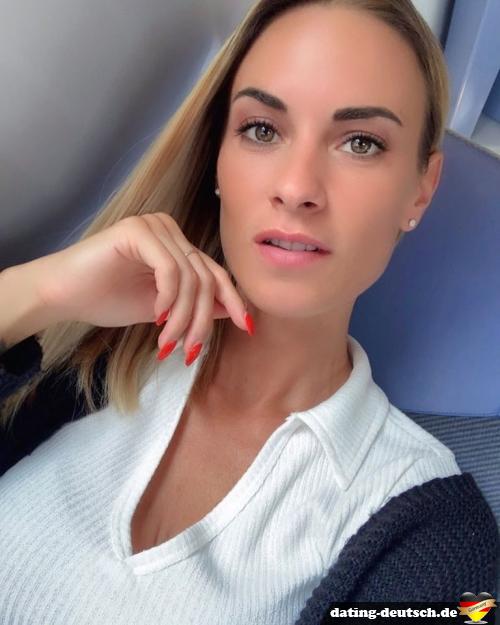 carine00 - date a German, 100% free carine00