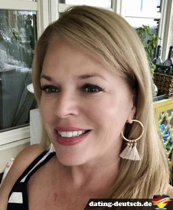 evelyn1 - date a German, 100% free evelyn1