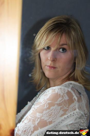 monique17 - date a German, 100% free monique17