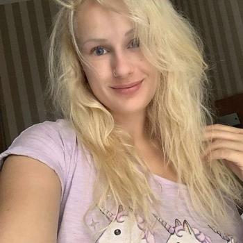 pinky - date a German, 100% free pinky